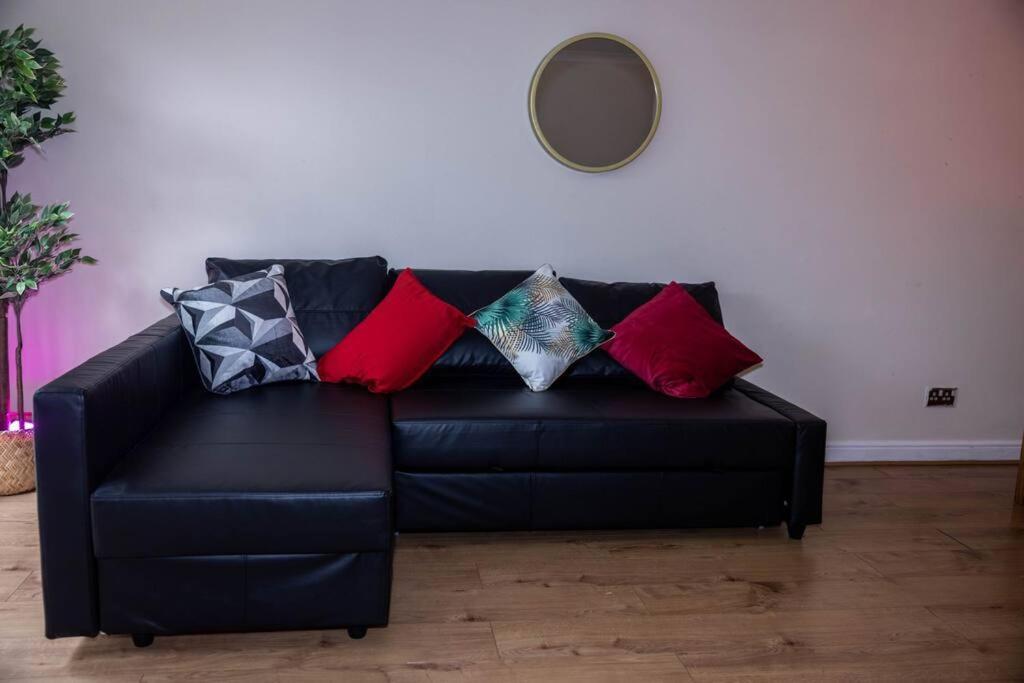 3 Bedrooms House-Sofabed-Parking-Bbqstove-Garden Londres Exterior foto